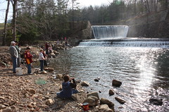kids fishing